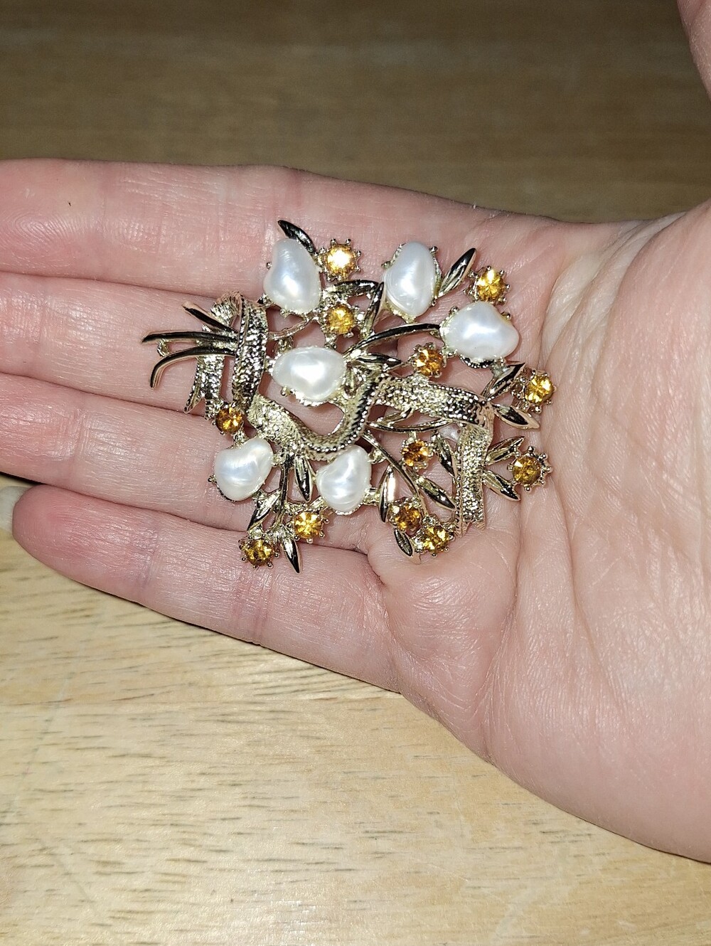 Vintage 1950s Coro Baby Tooth Pearl Topaz Rhinestone Floral Bouquet Brooch Pin